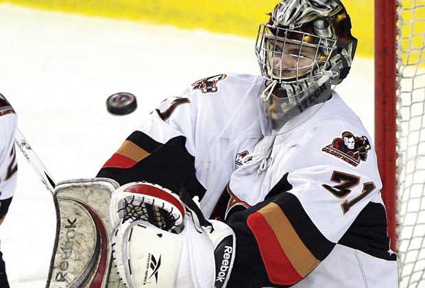 North Vancouver’s Martin Jones starred with the Calgary Hitmen, earning a WHL title and goaltender of the year honours in 2010, but couldn’t crack an NHL lineup until earlier this month when he exploded onto the scene with the Los Angeles Kings, going 4-0 in his first four starts. File photo