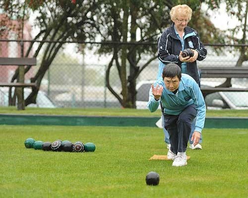 lawn bowling