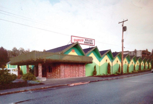 The exterior of the Stardust Roller Rink.