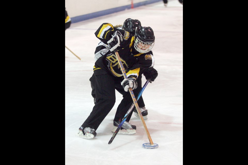 01-18-2014 Burn/New West Under 16 (black)
ringette vs U14 AA Lower Mainland Select game played at Moody Park Arena Photo: Lisa King