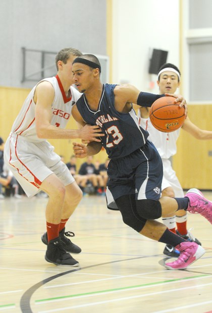 Sutherland's Graddy Zubaidi slashes to the hoop in a recent win over Carson Graham. The Grade 12 star is scoring around 30 points per game to help Sutherland stay in the op 10 provincial AAA rankings.