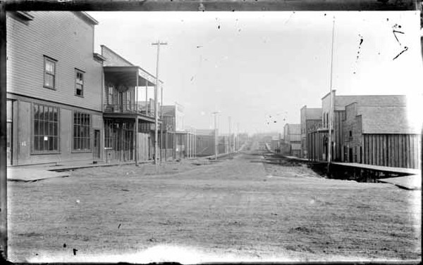 The view looking east on Pender Street from Carrall in 1887. Photo: Bailey Bros., courtesy Vancouver Public Library, 13238.