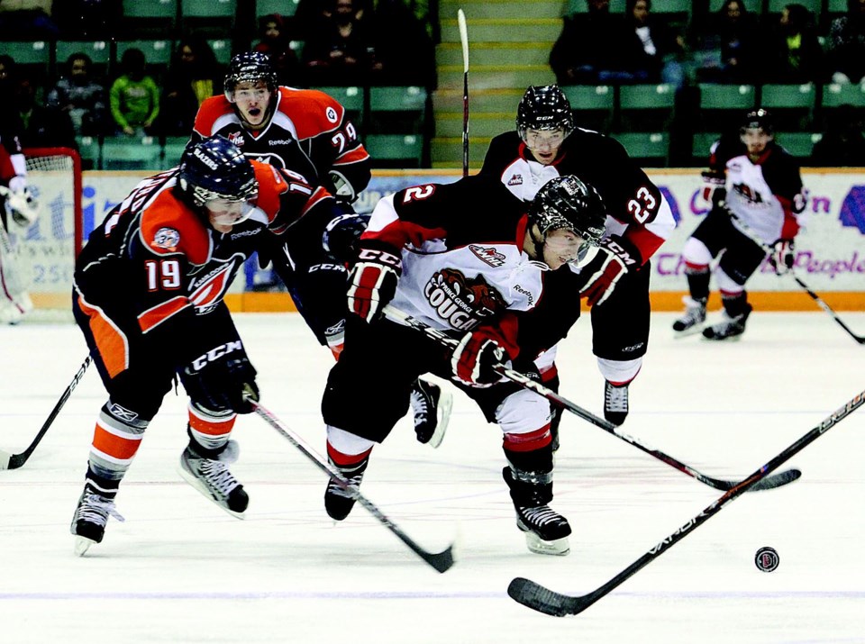 GP201210303199976AR.jpg