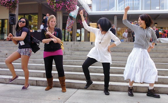 GP201210309229994AR.jpg