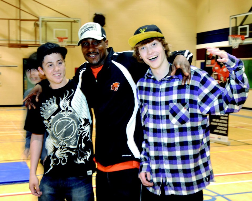 GP201210304199983AR.jpg