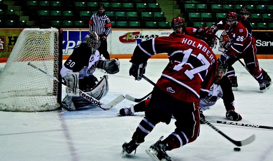 GP201210303059971AR.jpg