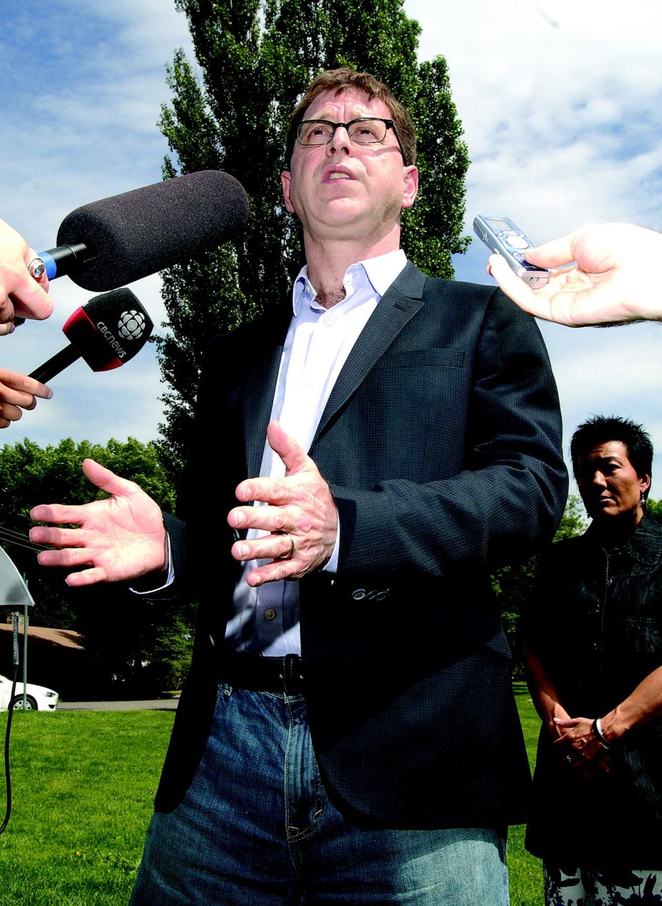 GP201210307229995AR.jpg