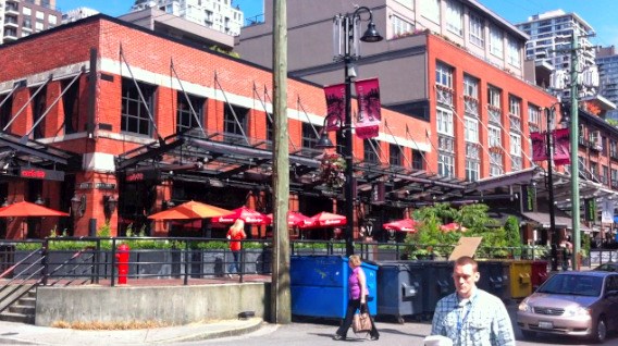 VAN201208272216697.jpg