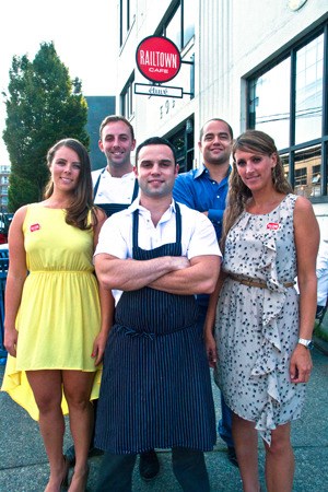 VAN201208152211392.jpg