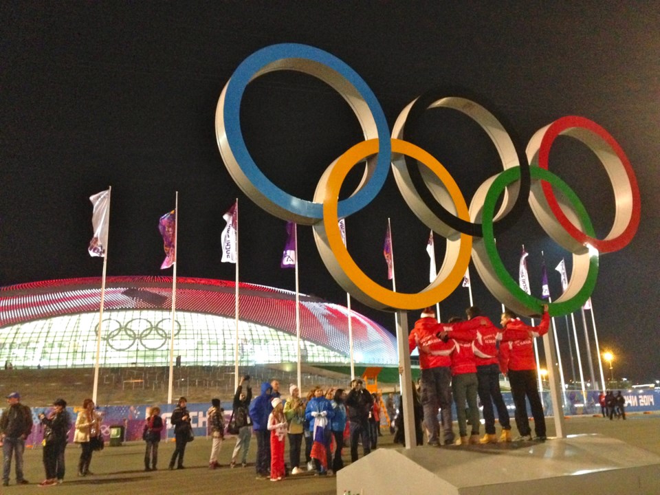 sochi hockey bolshoy