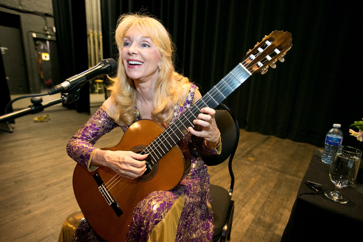 Liona boyd clearance guitar