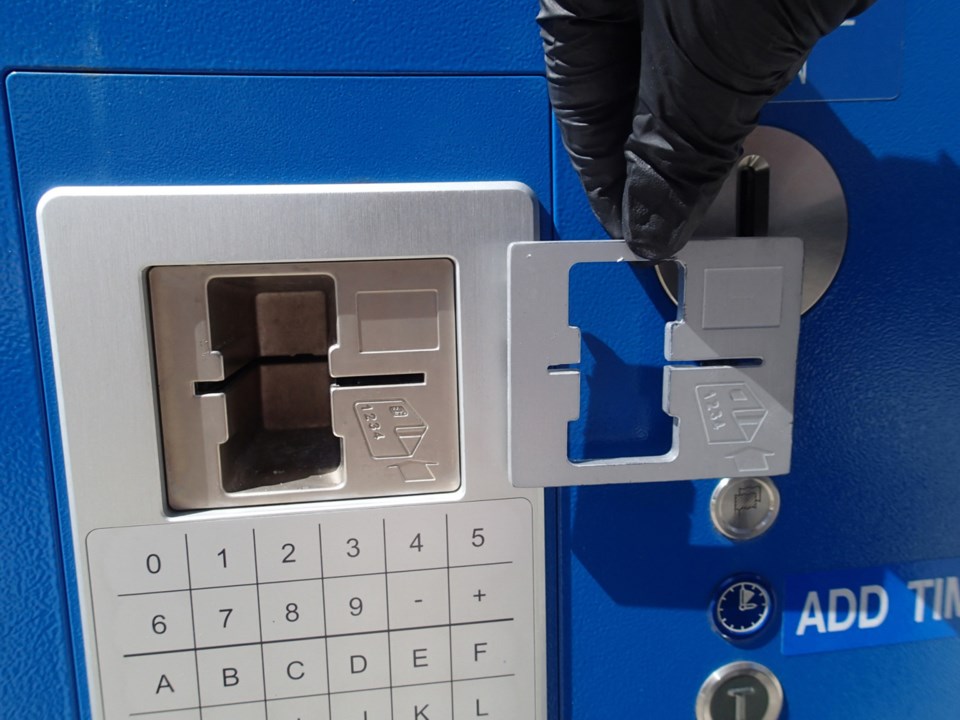 Card skimmer