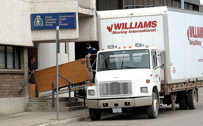 RCMP-move.25.jpg
