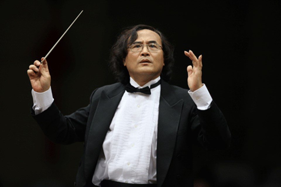 Jin Zhang conducts the New Westminster Symphony Orchestra, which is holding its traditional Mother's Day concert on May 11.