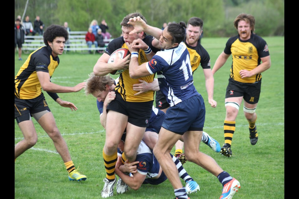 04-26-2014
Burnaby Lake (blue) vs Capilano RFC, semifinal premier play.
photo Jason Lang