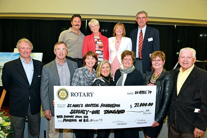 Rotary hospital cheque