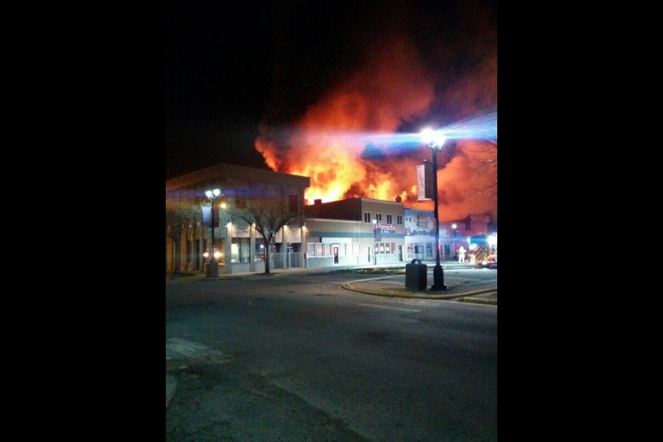 Here's a shot of the George Street fire that began at 11:30 Sunday night next door to the Copper Pig. Thanks @Seraph_Thales who Tweeted us the photo.