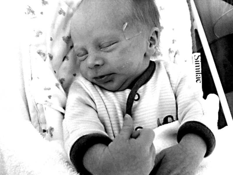 Blake and Corina Cookman are pleased to announce the safe and early arrival of their son,
Daniel Arthur Cookman
Born May 31, 2013 at 2:34am
Weight &#8226; 4 lbs and 14 oz
Length &#8226; 18 3/4&#8221;
