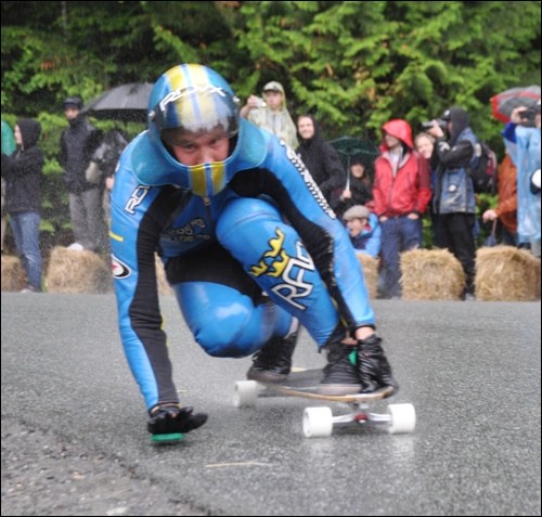 Open champion Adam Persson glides to victory at the Britannia Classic on Sunday (May 25).