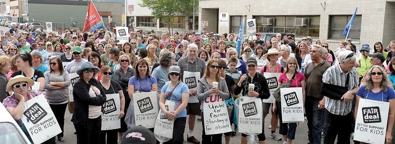 teachers-rally.30.jpg