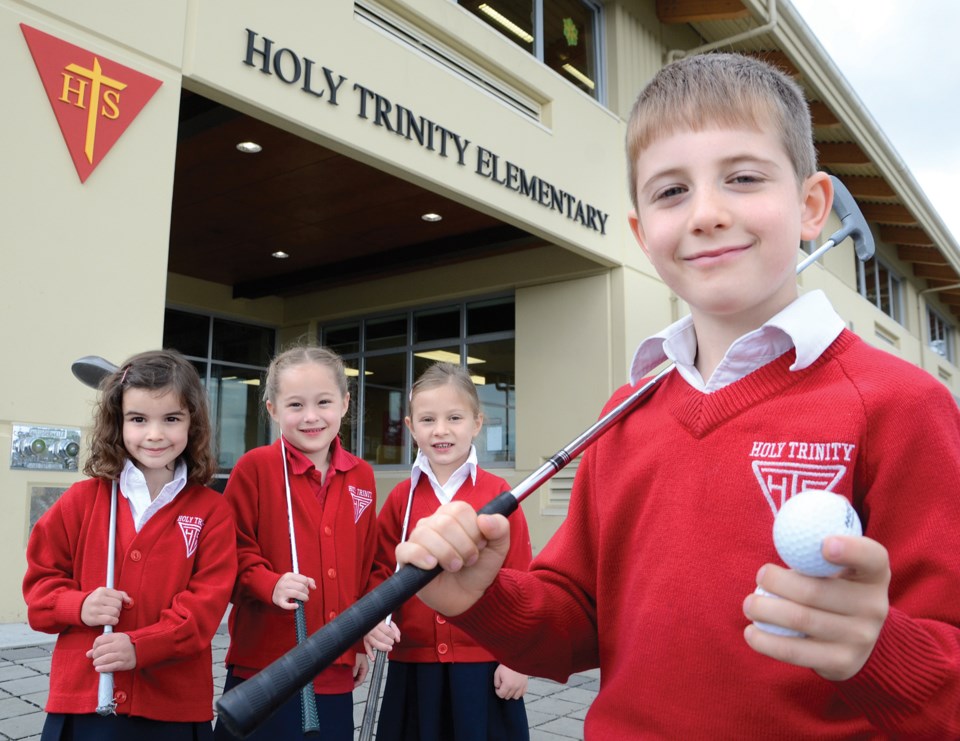 holy trinity golf