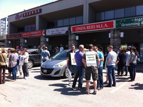 Richmond teachers rally outside of MLA Linda Reid's office