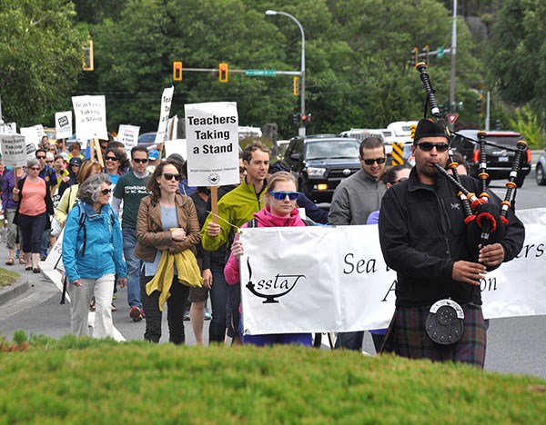 teachers rally