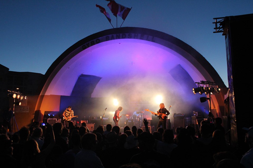 Desert Live