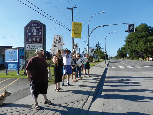 Information picket line