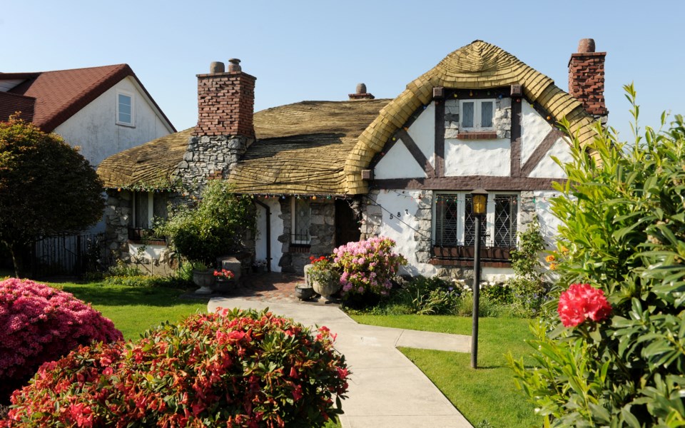 hobbit house