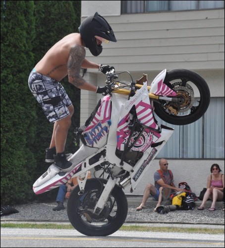 Vancity Stunter shows off his skills