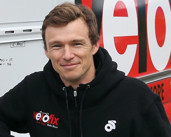 Olympic medalist Simon Whitfield photo