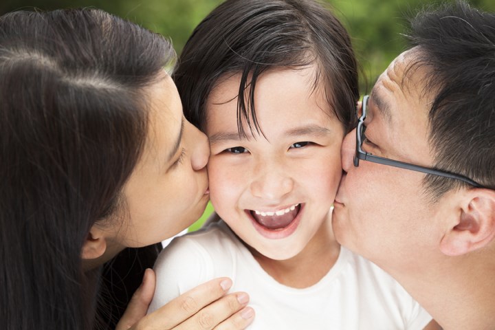 Kid and parents