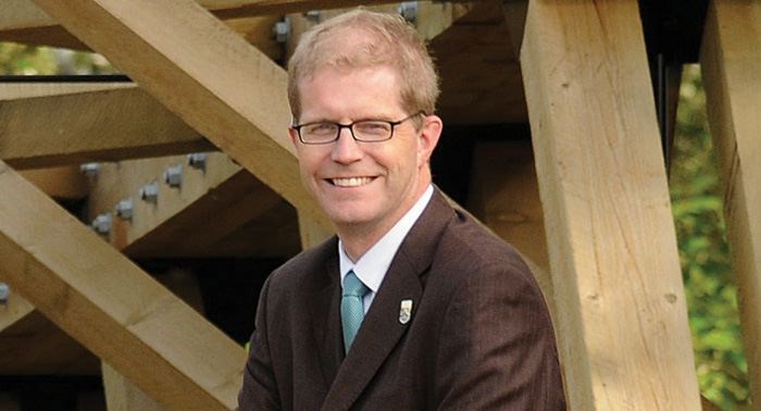 frizzell-finance.19.jpg