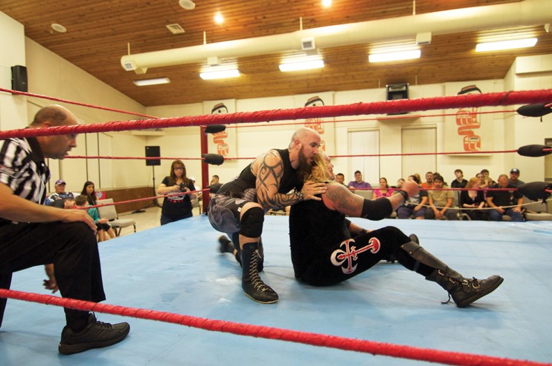 Cody Smith in a bout against Gangrel. See more photos in our online galleries at www.coastreporter.net