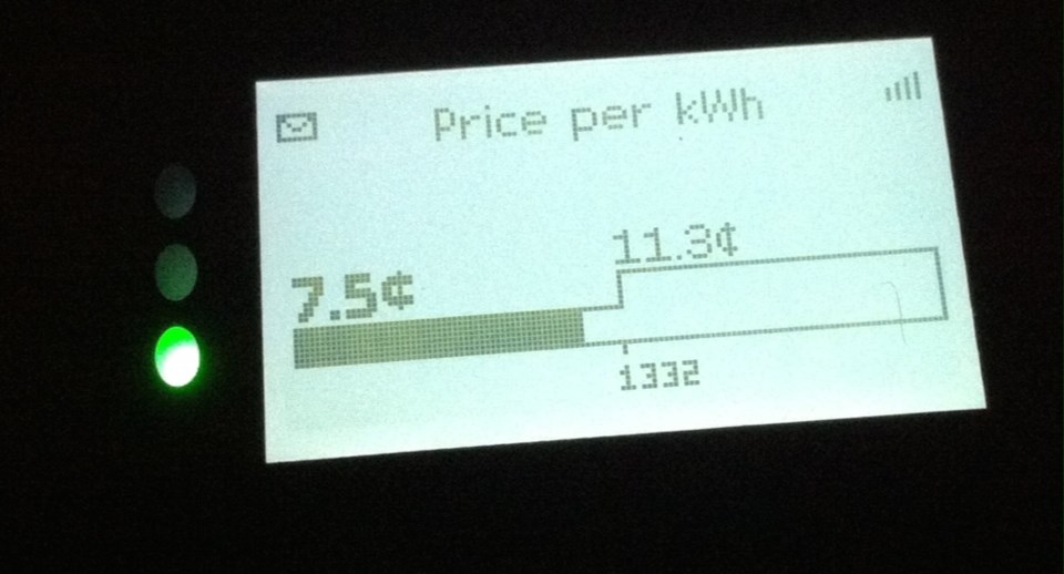 Electricity use monitor, two-tier rate.