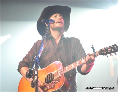 Canadian country music star Paul Brandt rocked Spectra Place March 9 as part of his NOW tour.