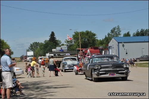 Frobisher expressed its sense of farming pride on Sunday through it&#8217;s decorative parade. The show featured ancient farming equipment, local shops, antique fire trucks, quads, and residents who were clearly enjoying themselves and the company of the community.