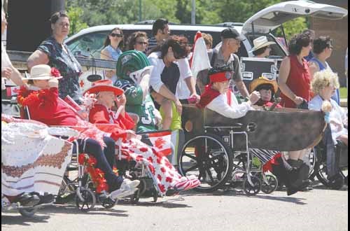 Yorkton & District Nursing Home&#8217;s annual outdoor fair on June 30 featured live entertainment by Rory Allen and the Crooked Hill Creek Fiddlers, games of chance, carnival food, and a wheelchair decorating contest.