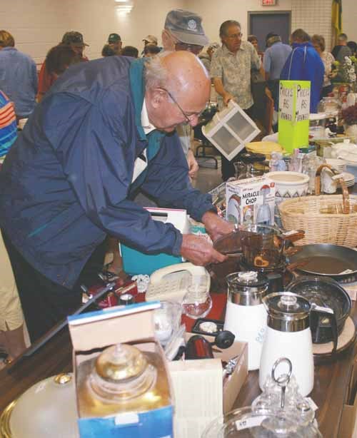 St. Gerard&#8217;s Catholic Women&#8217;s League held a gigantic garage sale in the church hall last week. The two-day event was a chance to purchase everything from Christmas decorations to clothes and coffee cups.