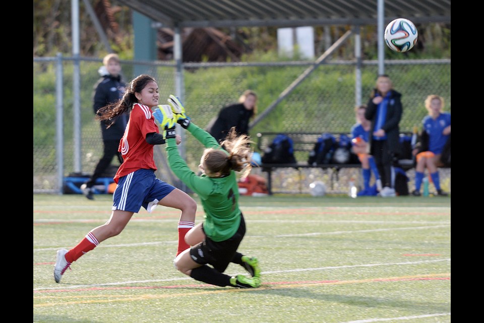 11-09-14
Burnaby Selects vs Delta Coastal Selects 98, u-18 b girls Metro Selects soccer at Burnaby Lake Sports Complex.
Photo by: Jennifer Gauthier