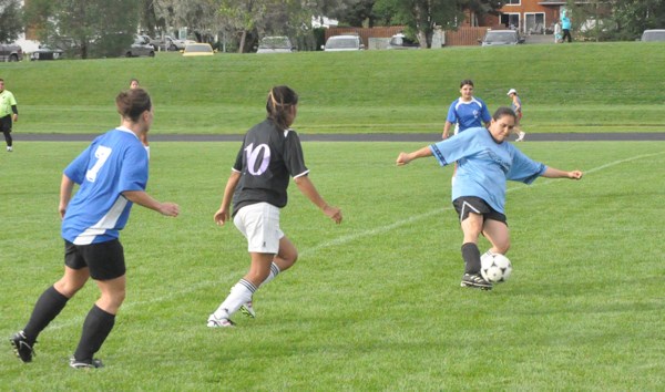Benchwarmers and Sweet Kicks in action.