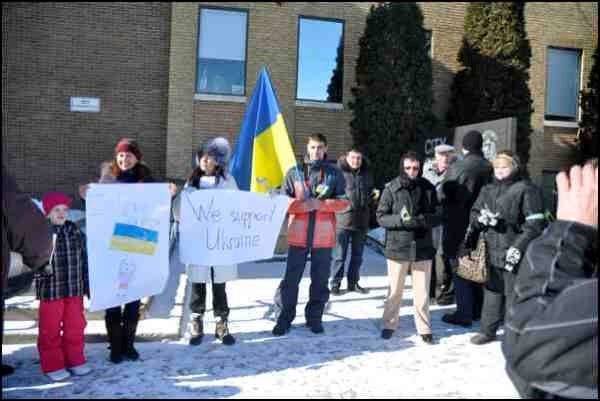 The Ukrainian flag was prominent Sunday afternoon at North Battleford City Hall as members of the Battlefords Ukrainian Canadian Cultural Council organized a peaceful demonstration in support of democracy in the Ukraine. The demonstration was to show support for protesters in the Ukraine as well as for the families of those who had died during the violence in that country during the week. Mayor Ian Hamilton also attended the demonstration that attracted over 20 people on a frigid day. The North Battleford rally was one of many that took place in Saskatchewan this week in support of the Ukraine, including a convoy between Saskatoon and Regina. A Ukrainian flag was also raised at the legislature in Regina.