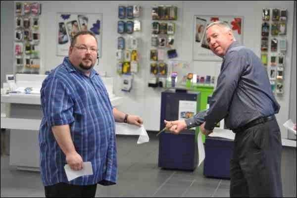 Kelly&#8217;s Computer Works unveiled their renovated Telus store in their location on 100th Street. Owner Darryl Arnold and Telus director of Independent Channels West John O&#8217;Cormancut the ribbon on the more than eight-month project. Arnold also announced the start of a promotion lasting until Oct. 9. With each new activation or upgrade of a smartphone, Kelly&#8217;s Computer Works will donate $25 to one of three charities up to a total of $10,000. Customers will vote for one of the Battlefords and District Food and Resource Centre, Saskatchewan Cancer Society or the Battlefords Union Hospital Foundation. The charity with the most votes will receive the largest share of the total.