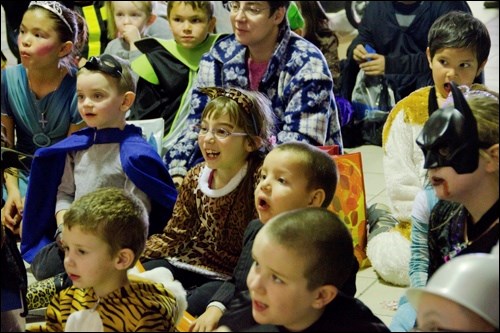 A clown with a few magic tricks up his sleeve entertained youngsters at Frontier Mall Saturday.