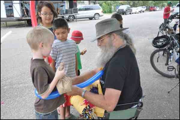 Larry the Balloon Man was at the North Battleford Good Neighbour Network&#8217;s fifth annual Neighbourhood Wellness Block Party on Saturday. He was a hit with the kids. Larry attends various events, parties and school functions, going through up to 1,500 balloons a week.