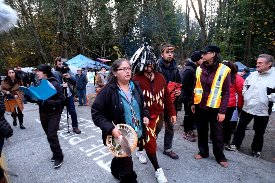 First Nations representatives spoke against Kinder Morgan's pipeline expansion, while protesters ignored a 4 p.m. deadline to clear off Burnaby Mountain.