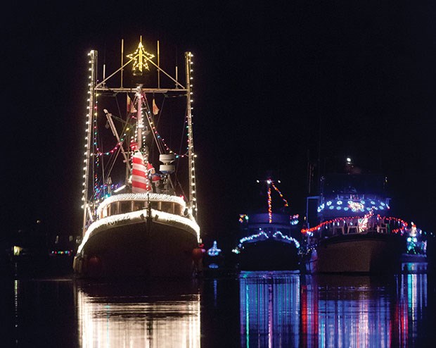 Carol ships are scheduled to sail into Ladner Harbour next Friday and Saturday nights. They are expected to arrive at the wharf at the foot of Elliott Street at 7:45 p.m. next Friday and 7:15 p.m. next Saturday.
