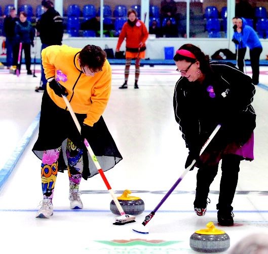 SPORTS-Curling-Club-sign-up.jpg