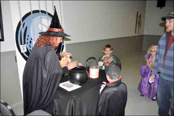 Saturday afternoon, the Western Development Museum hosted their 19th annual Great Pumpkin Masquerade. Kids were able to dress up and take part in a number of &#8220;ghoulish&#8221; games, which included a family dance and costume parade, a haunted house tour, crafts, a pumpkin gallery and a trick of treat concession.